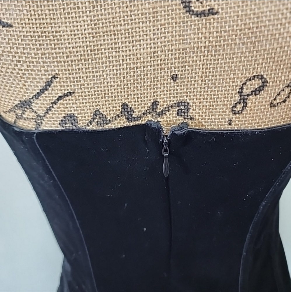 Fashion Nova Corset Velvet Black Maxi Dress. Size Medium - Picture 9 of 10